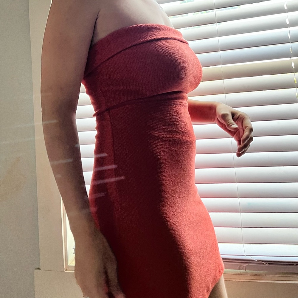 LUSCIOUS SOCIAL TOURIST STRAPLESS MINI DRESS PUMPKIN RUST COLOR SIZE SMALL